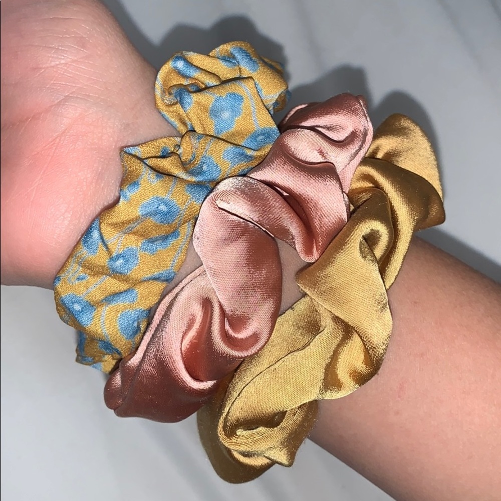 Set of 3 Francessas Scrunchies